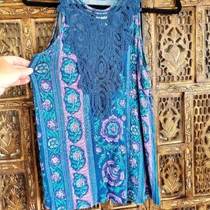 Anthro Akemi and Kin Tank Top